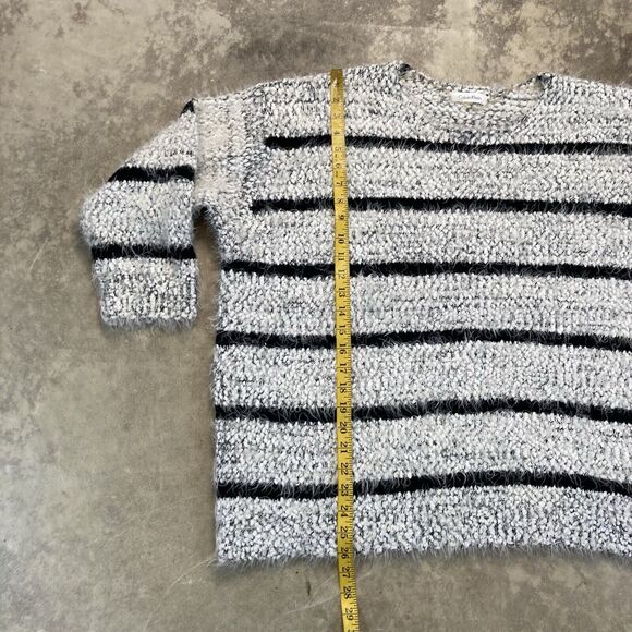 Calvin Klein Sweater Womens 2X White Black Striped Fuzzy Cozycore Loungewear - Picture 3 of 6
